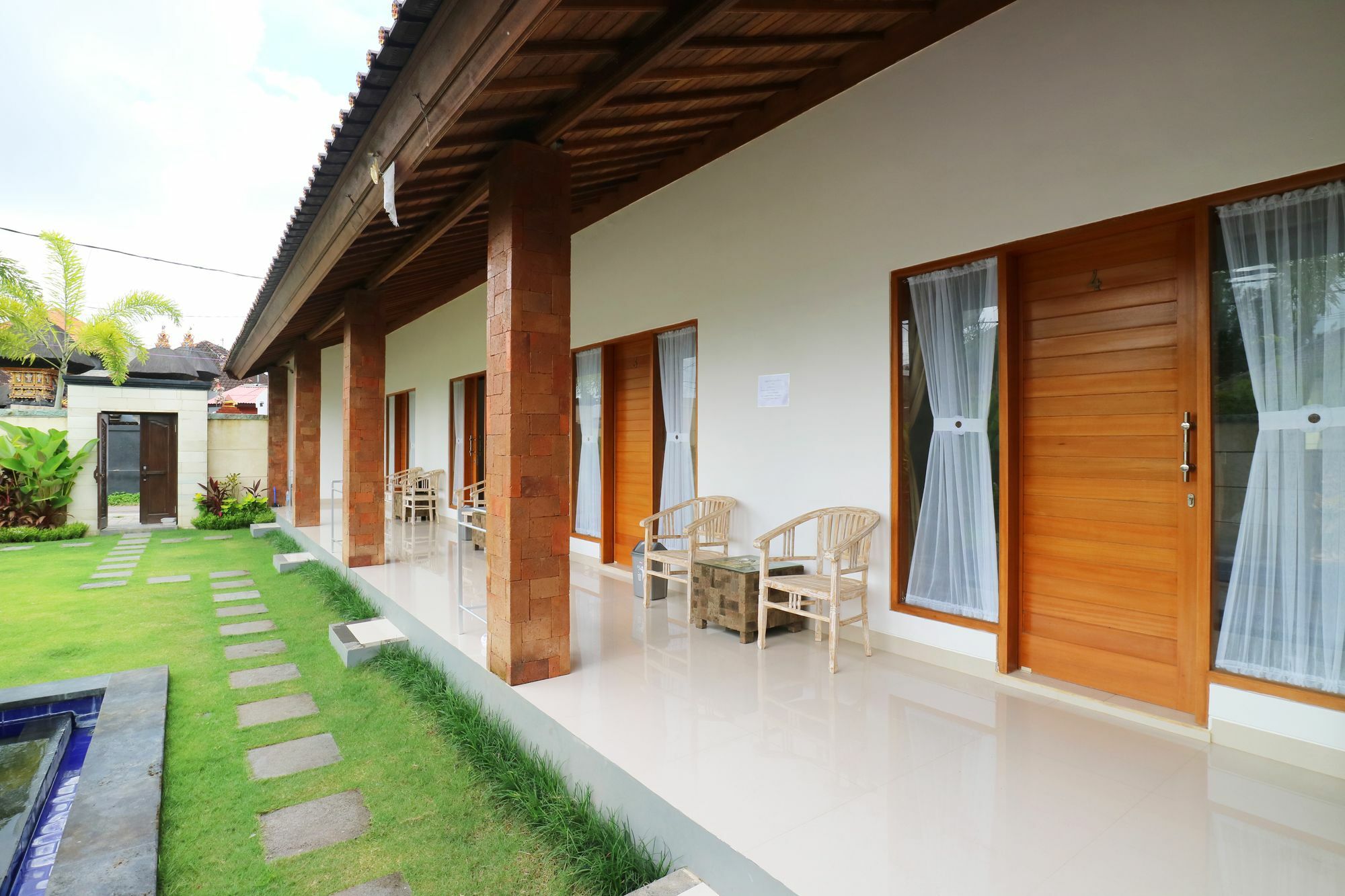 Aghasvina Guest House Canggu 외부 사진