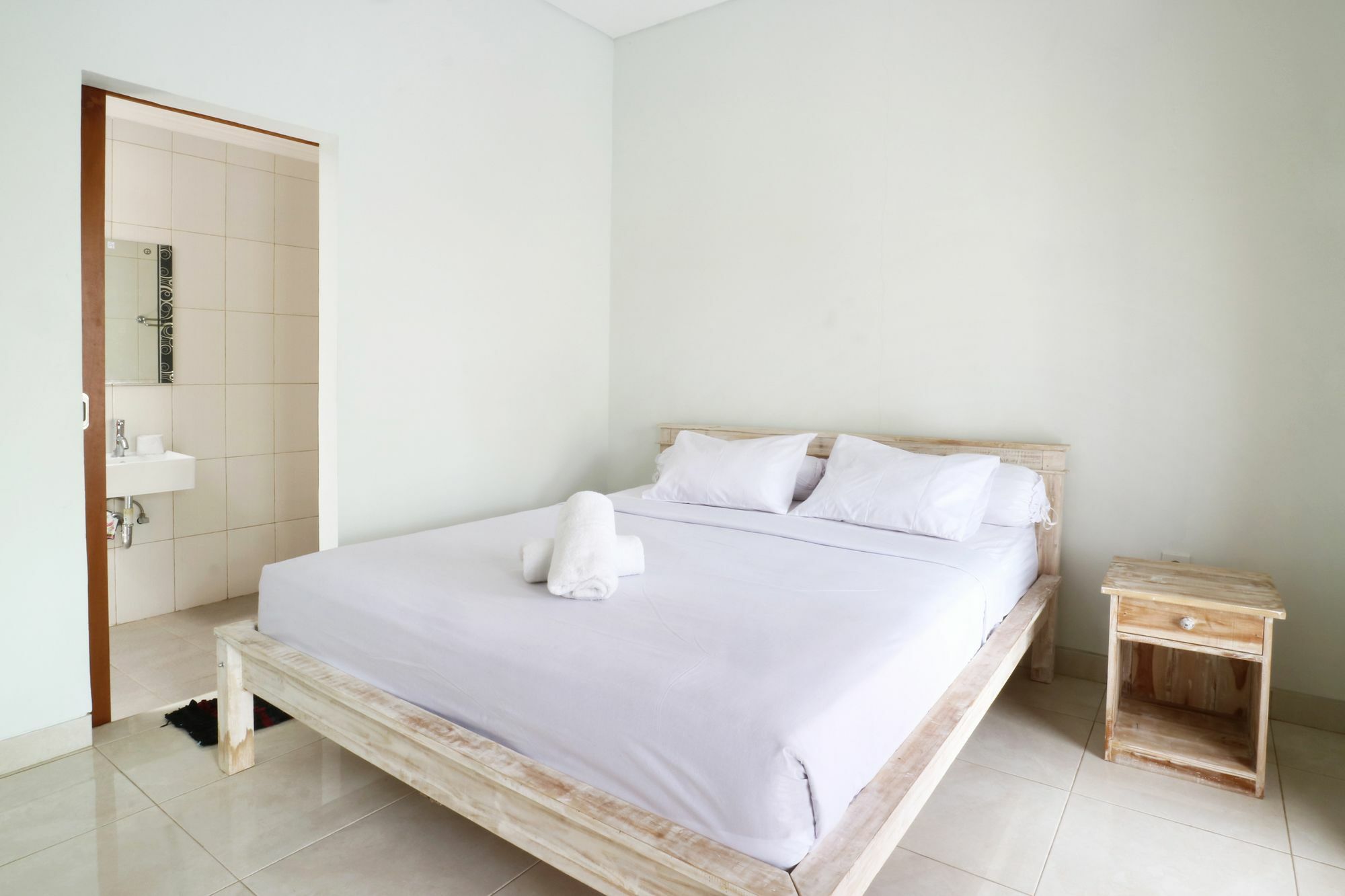 Aghasvina Guest House Canggu 외부 사진